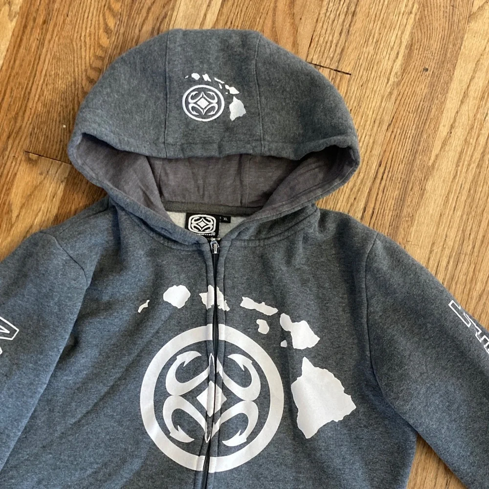 Maui Built Zip Up Hoodie - Picture 2 of 9